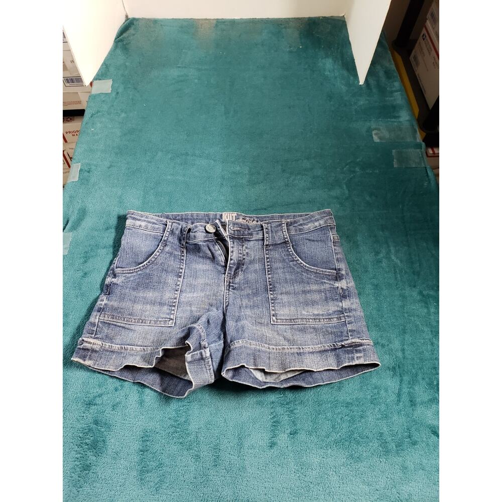 Kut from the Kloth Blue Denim Jean Shorts